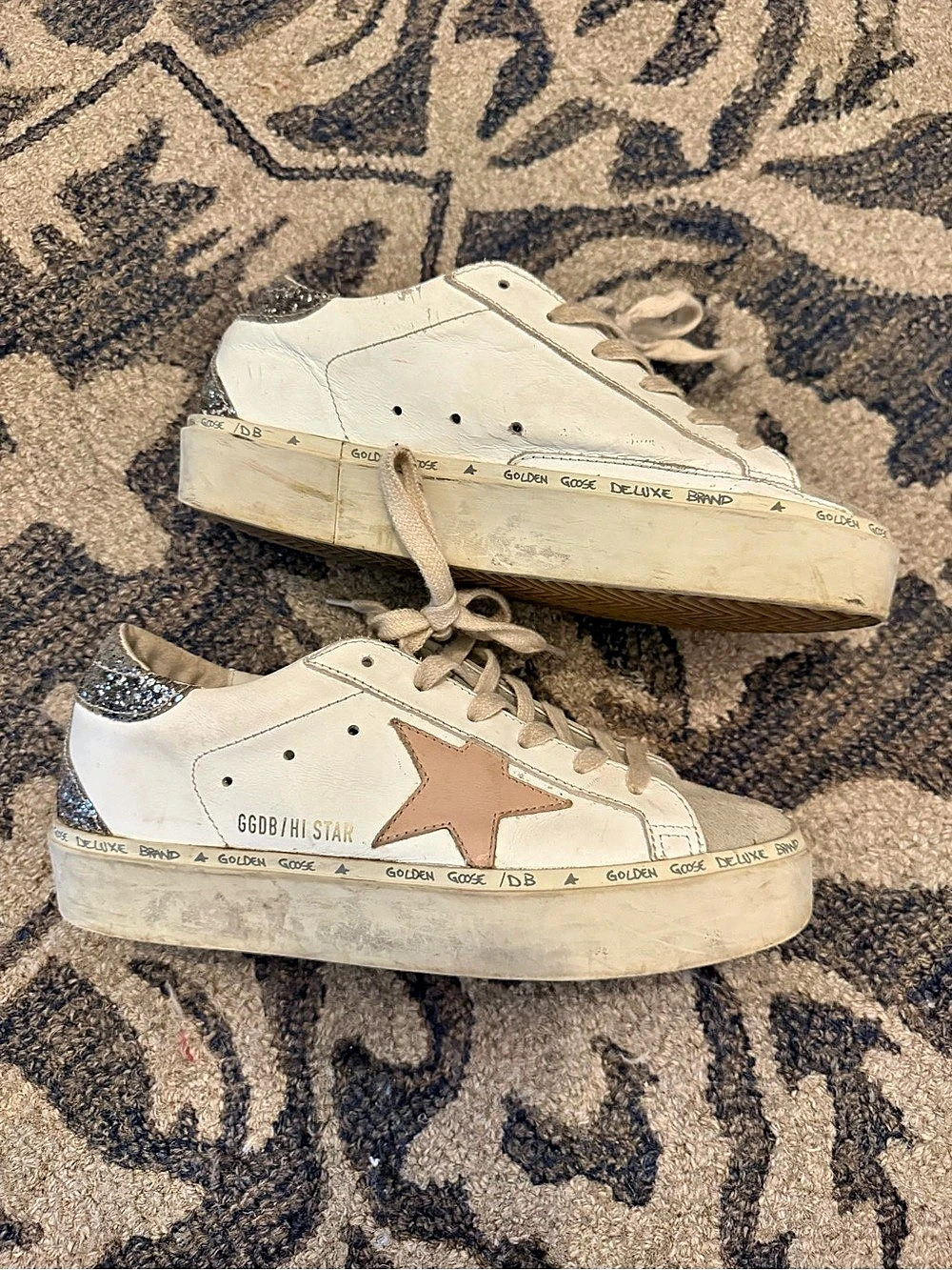 Golden Goose Hi Star Sneakers Size 36
in White Leather with Pink Suede Star and